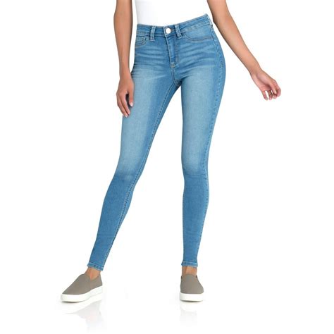 No boundaries stretch - Size: Model is 5’10” and is wearing a size 7. Fit: Skinny with tapered fit and slim leg and design. Rise and Inseam: Low-rise; 29” inseam. Closure: Pull-on style. Pockets: 2 front pockets; 2 back pockets. Features: Belt loops; stretch denim. Classic Skinny Jeans for Juniors from No Boundaries. We aim to show you accurate product information.